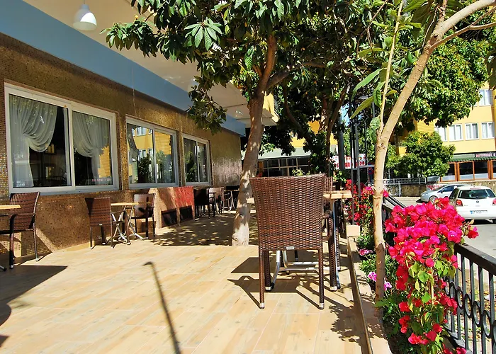 Select & Apartmanhotel 3*