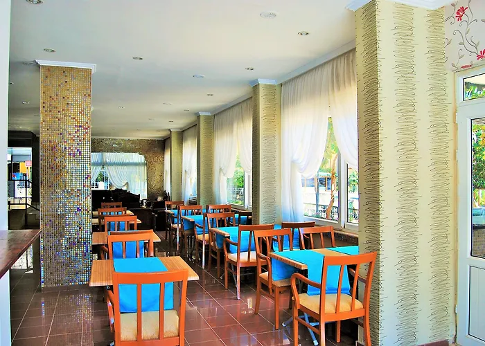 Select & Apartmanhotel 3*