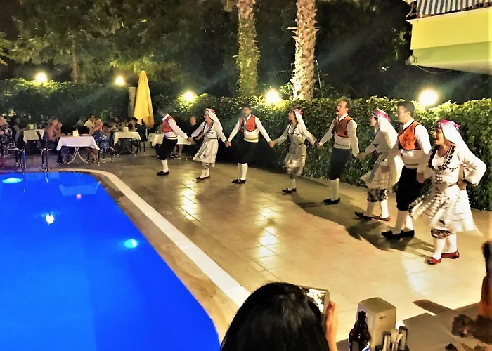 Select & Apartmanhotel 3*