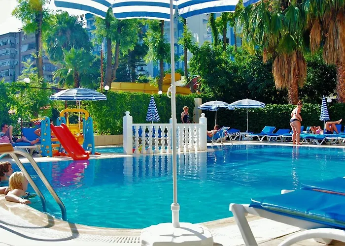 Select & Apartmanhotel 3*