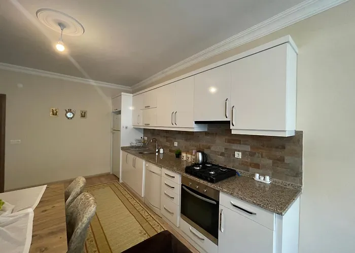 Apartmanhotel Select & 3*