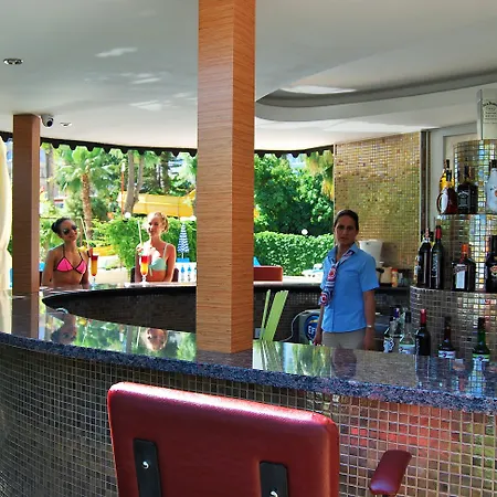 Aparthotel Select & 3*