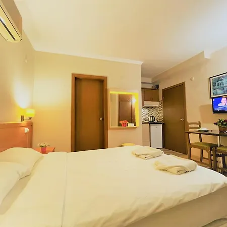 Select & Aparthotel 3*