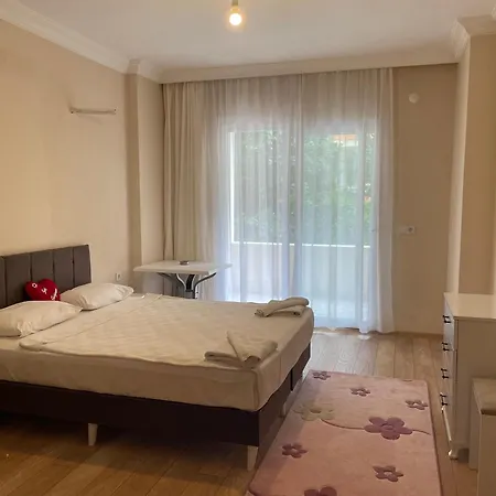 Apartmanhotel Select & 3*