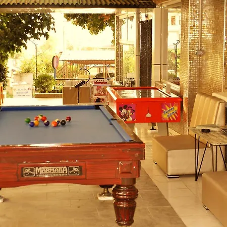 Select & 3* Αλάνια