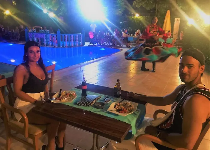Ξενοδοχείο με διαμερίσματα Select & Αλάνια